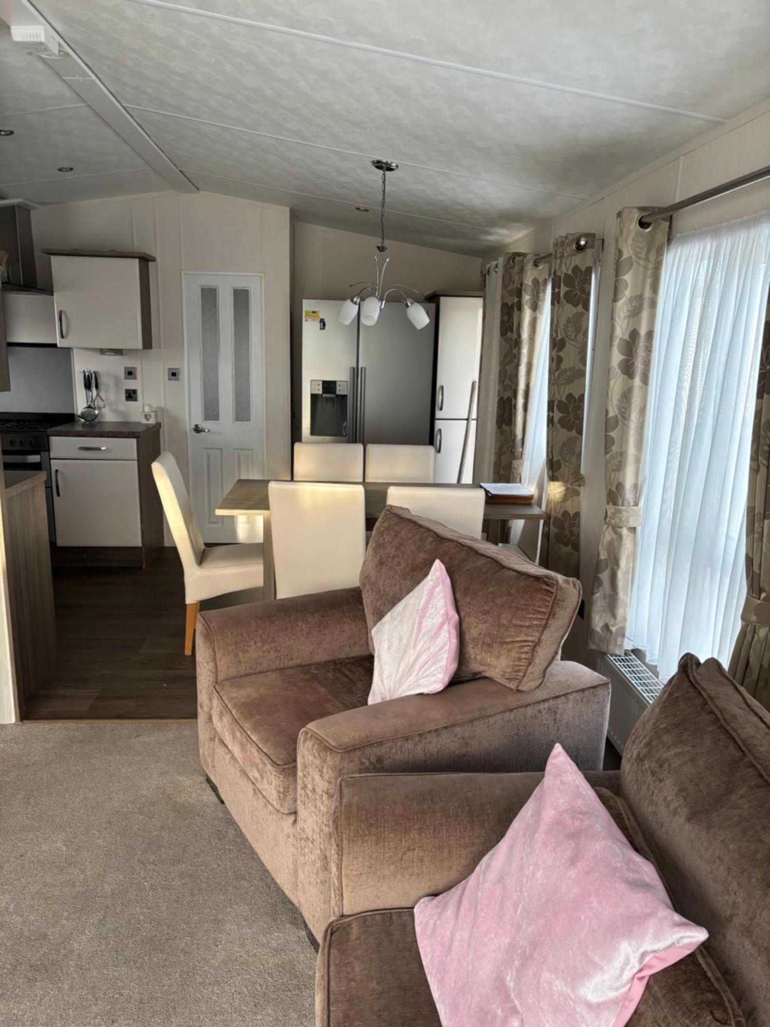 Butterfly Lane Holidays At Marine, Рил Экстерьер фото