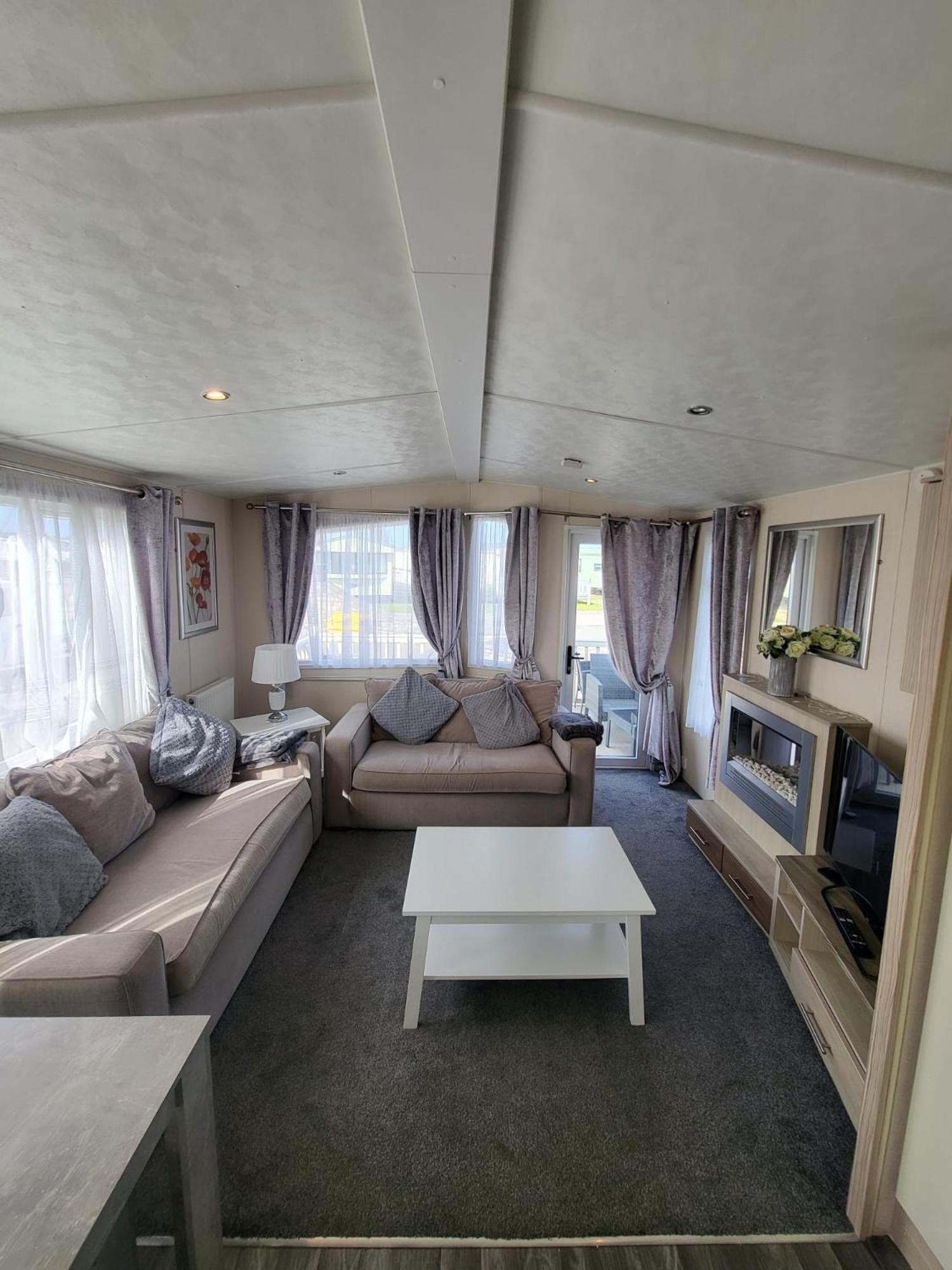 Butterfly Lane Holidays At Marine, Рил Экстерьер фото
